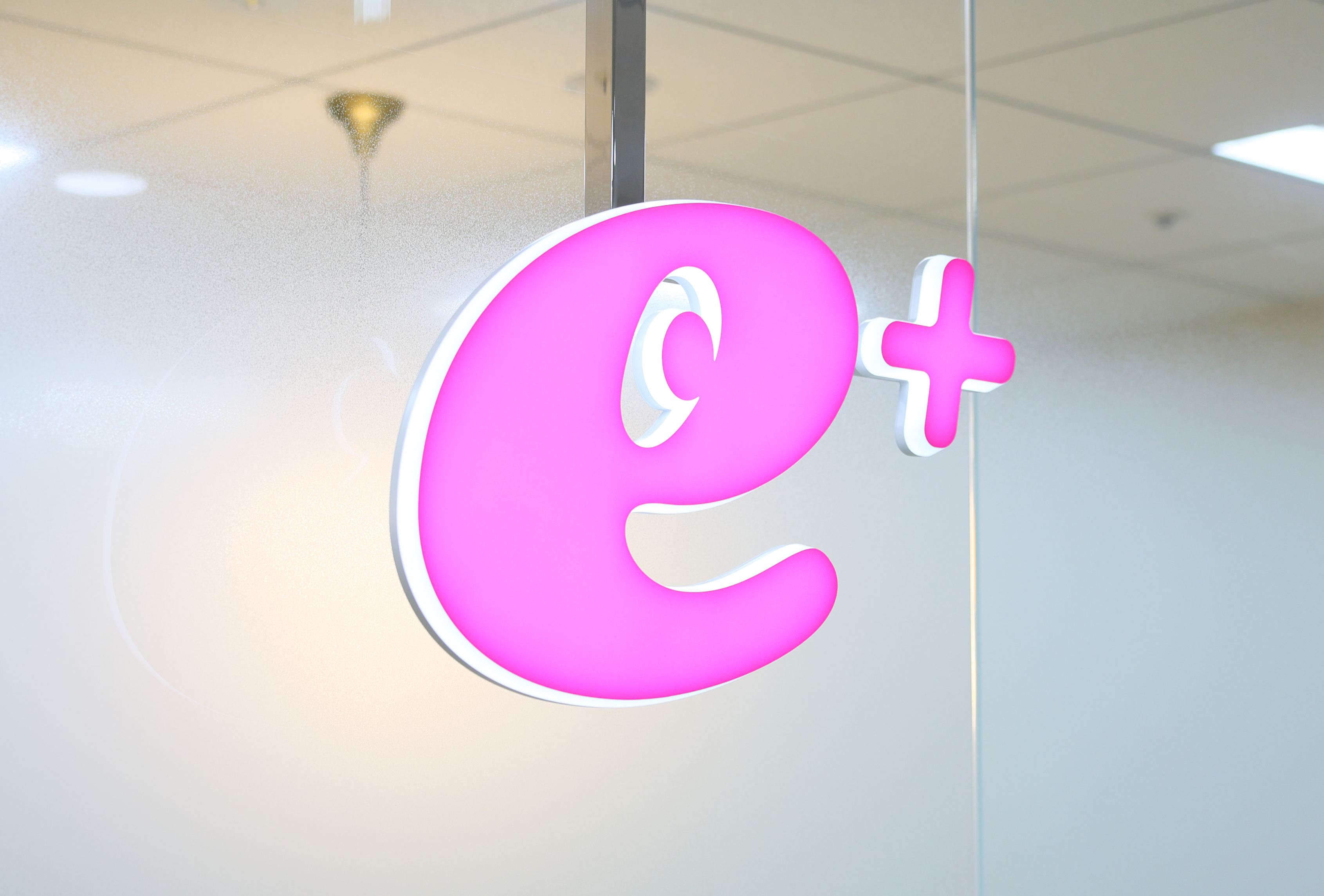 株式会社イープラス
