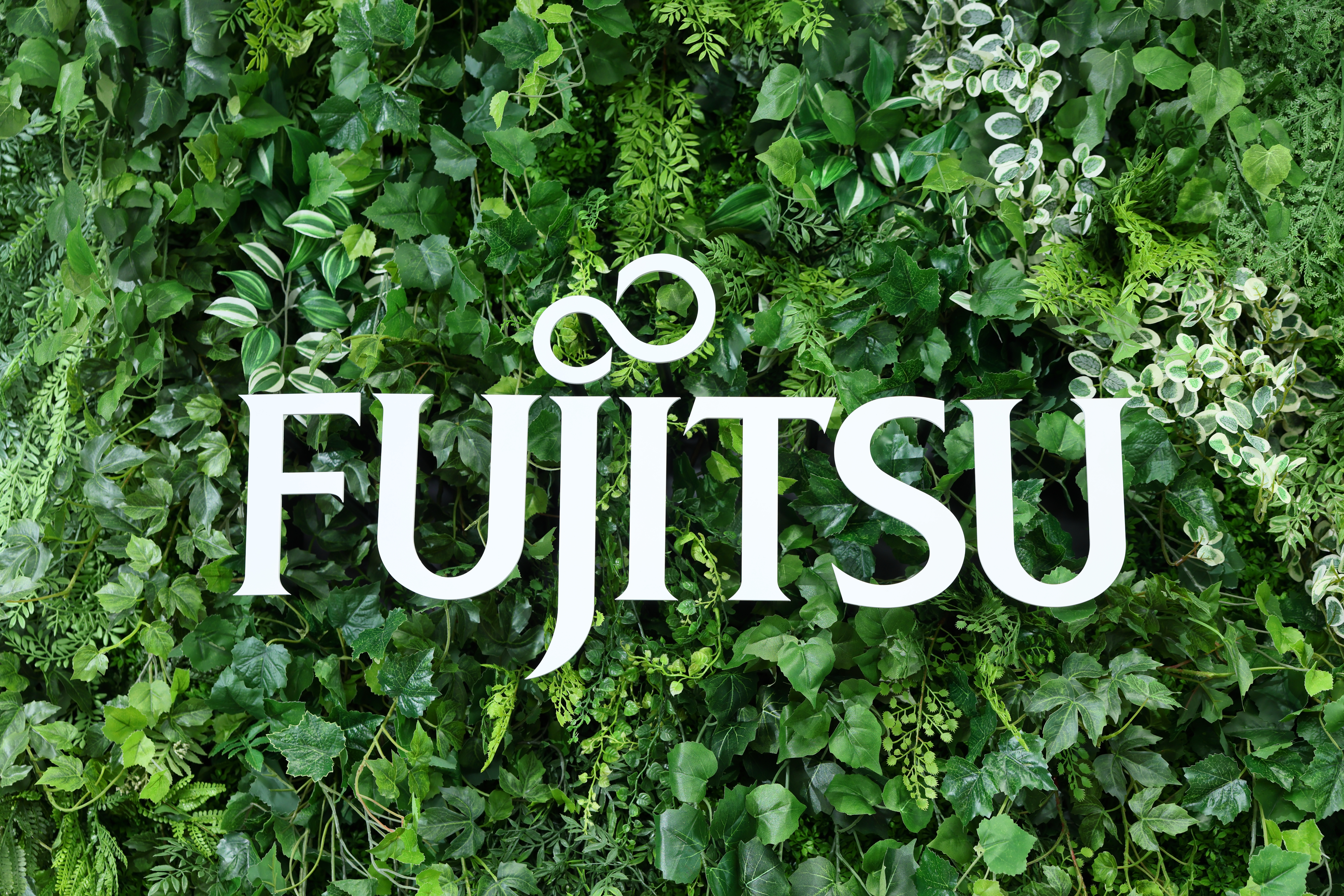 富士通株式会社